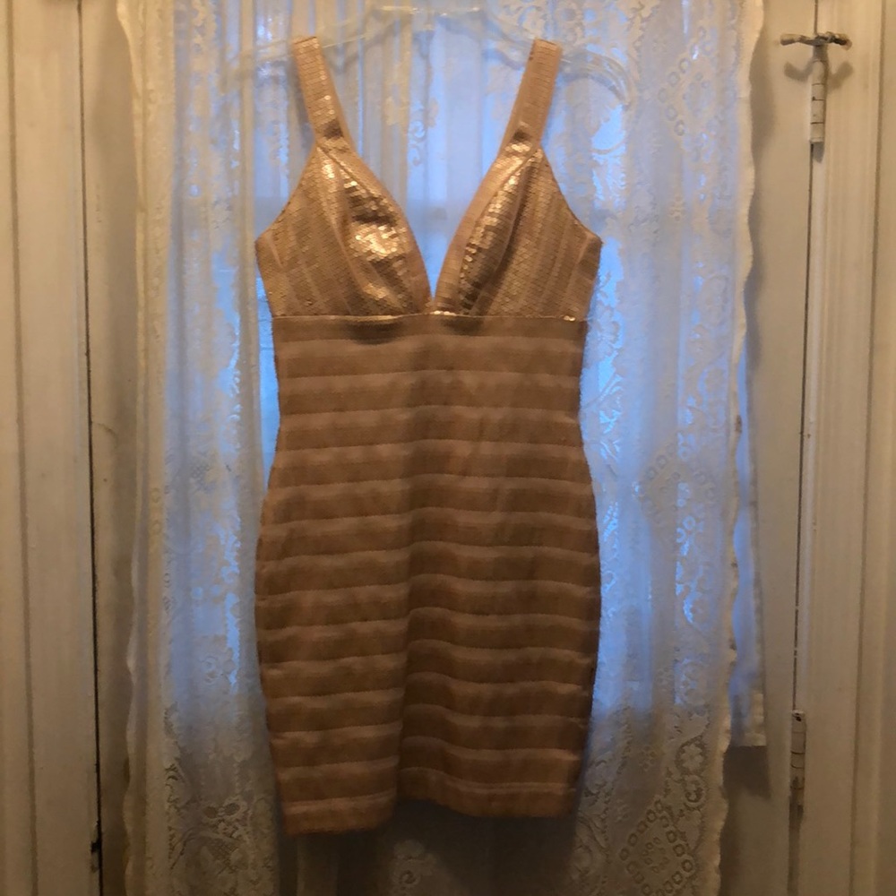 BEBE-BEIGE W/COPPER ZIPPER SEQUINED SHORT DRESS